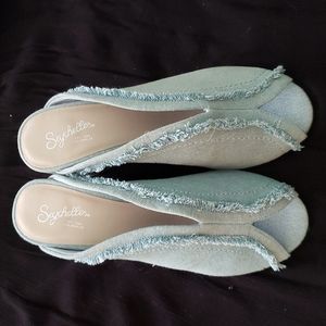 Seychelles Denim Heels Size 7 NEW